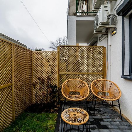Grunwald Raszynska Studios Poznan Bagian luar foto